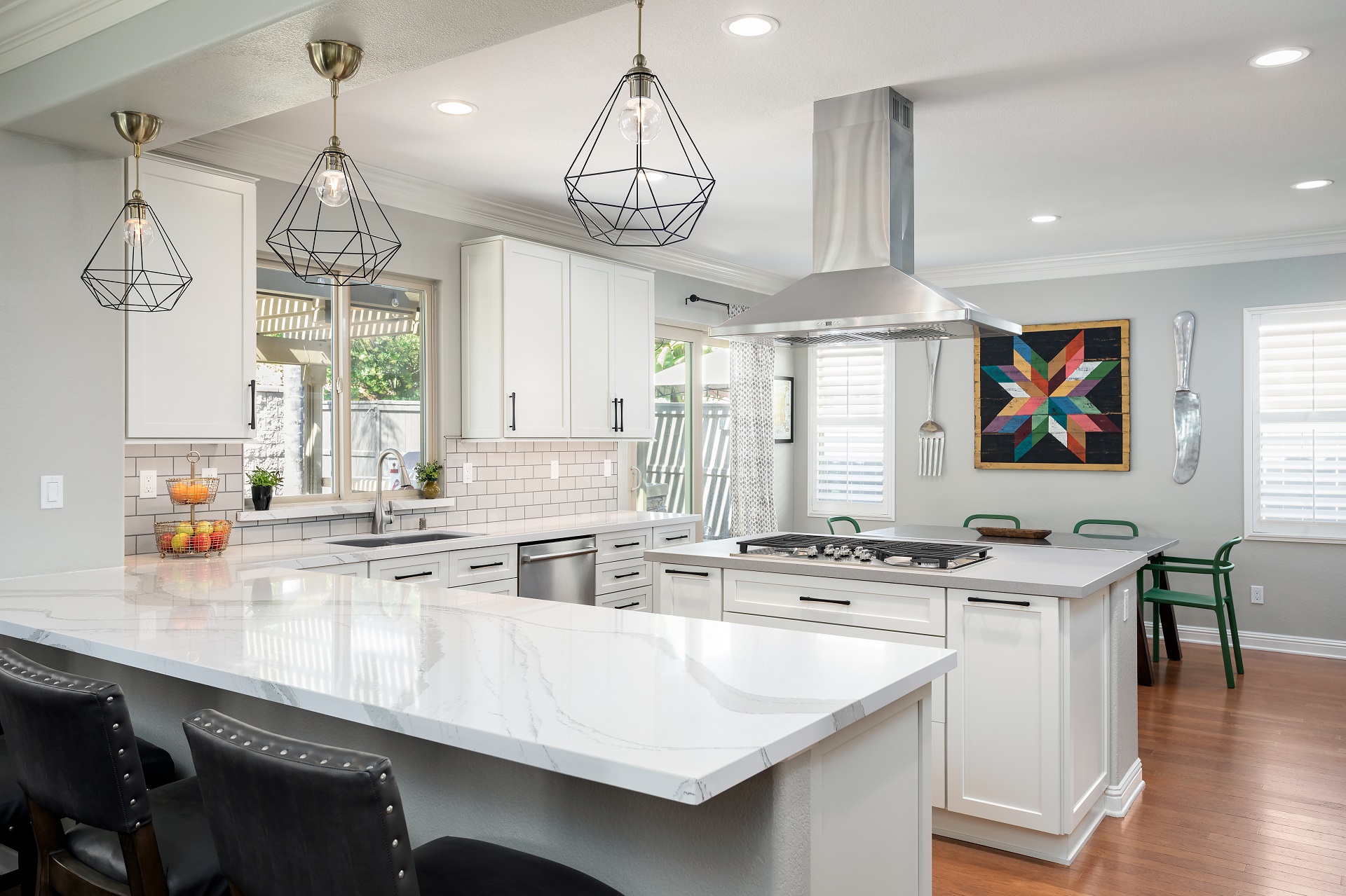 kitchen design with white shaker cabinet